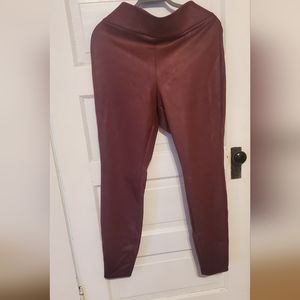 Burgandy faux leather leggins